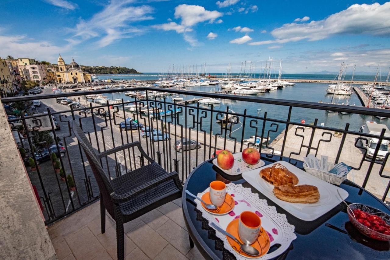 L'Isola Del Postino Rooms Прочида Экстерьер фото