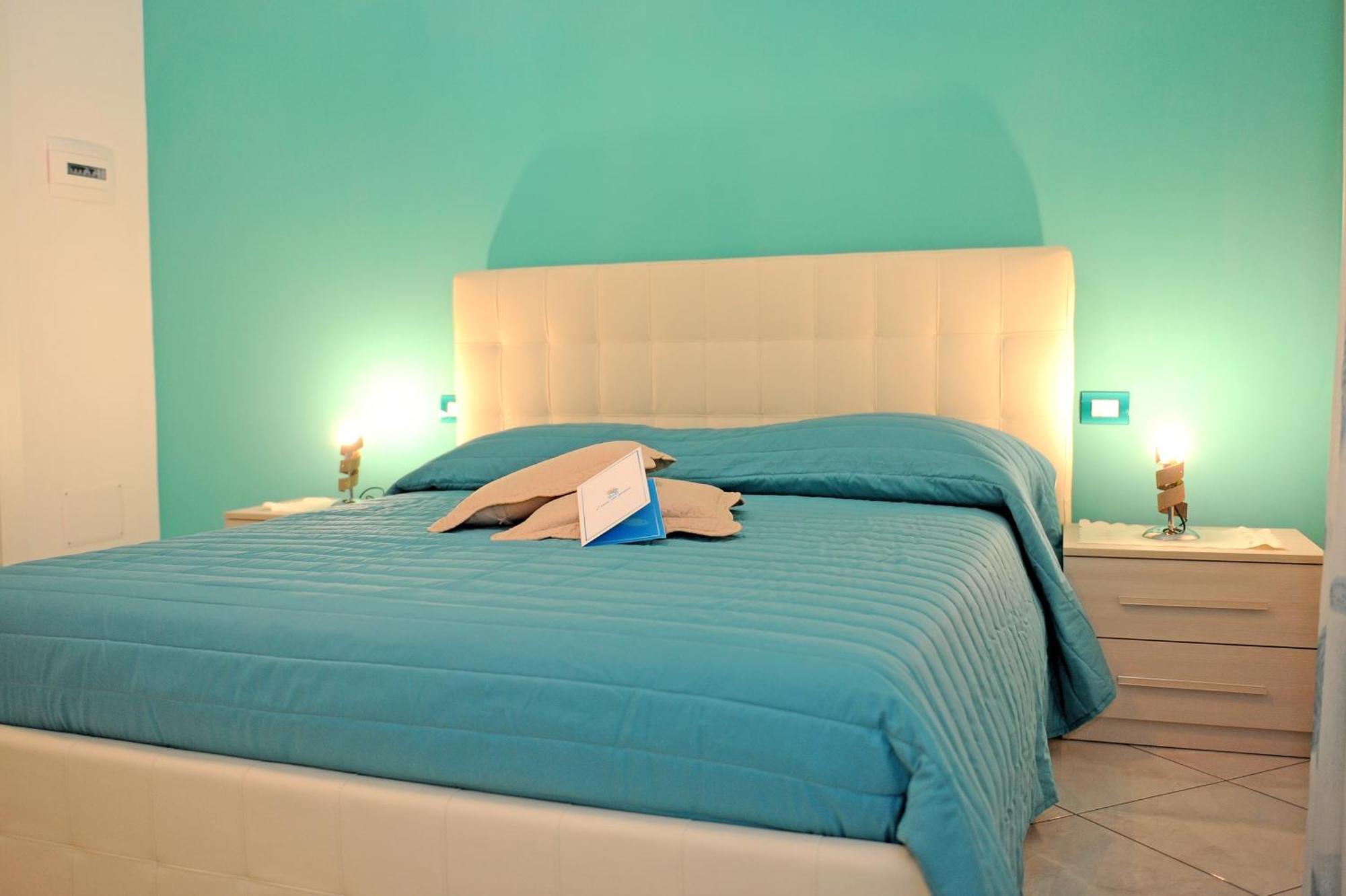 L'Isola Del Postino Rooms Прочида Экстерьер фото